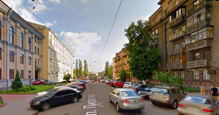 Нотаріус Горбуров
